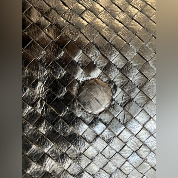 Elliot Lucca Black Leather and Fine Gold Mesh Adjustable Crossbody Pocketbook - Picture 9 of 14